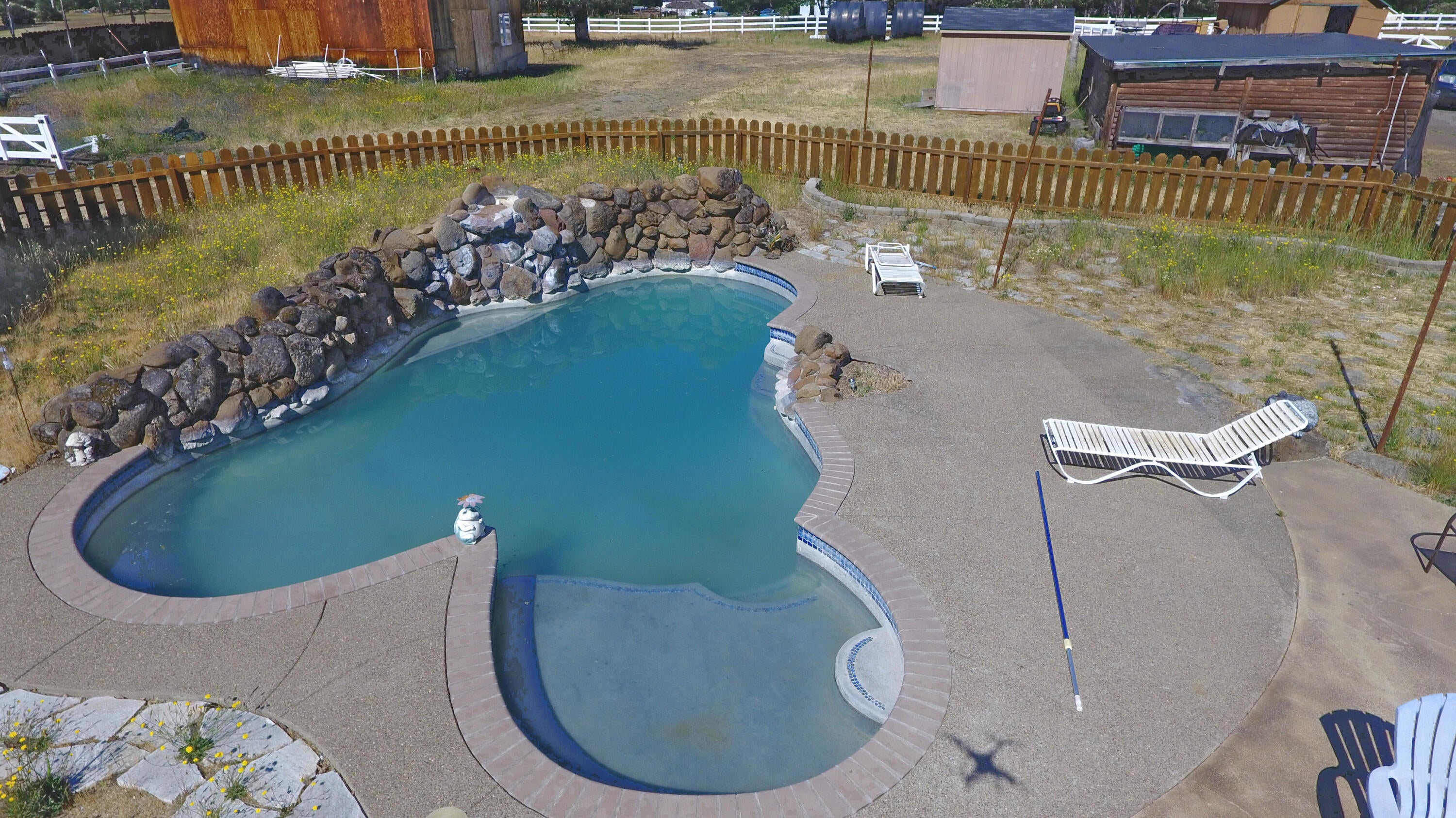 3941 Sams Valley Road Gold Hill, OR 97525 - Photo 9 of 12 apool