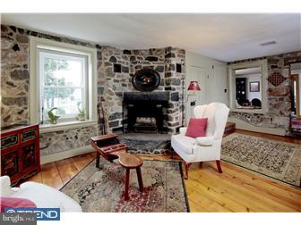 4617 Vera Cruz Road Center Valley, PA 18034 - Photo 4 of 9 Gallery Image 4