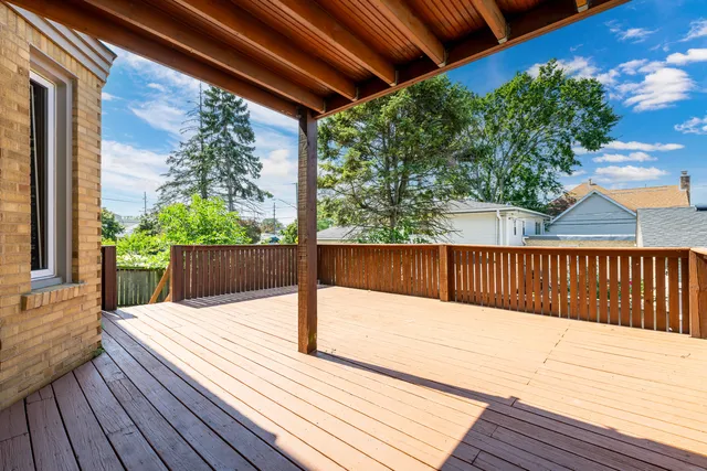 $699,900 | 1420 Oakton Street, Park Ridge, IL 60068