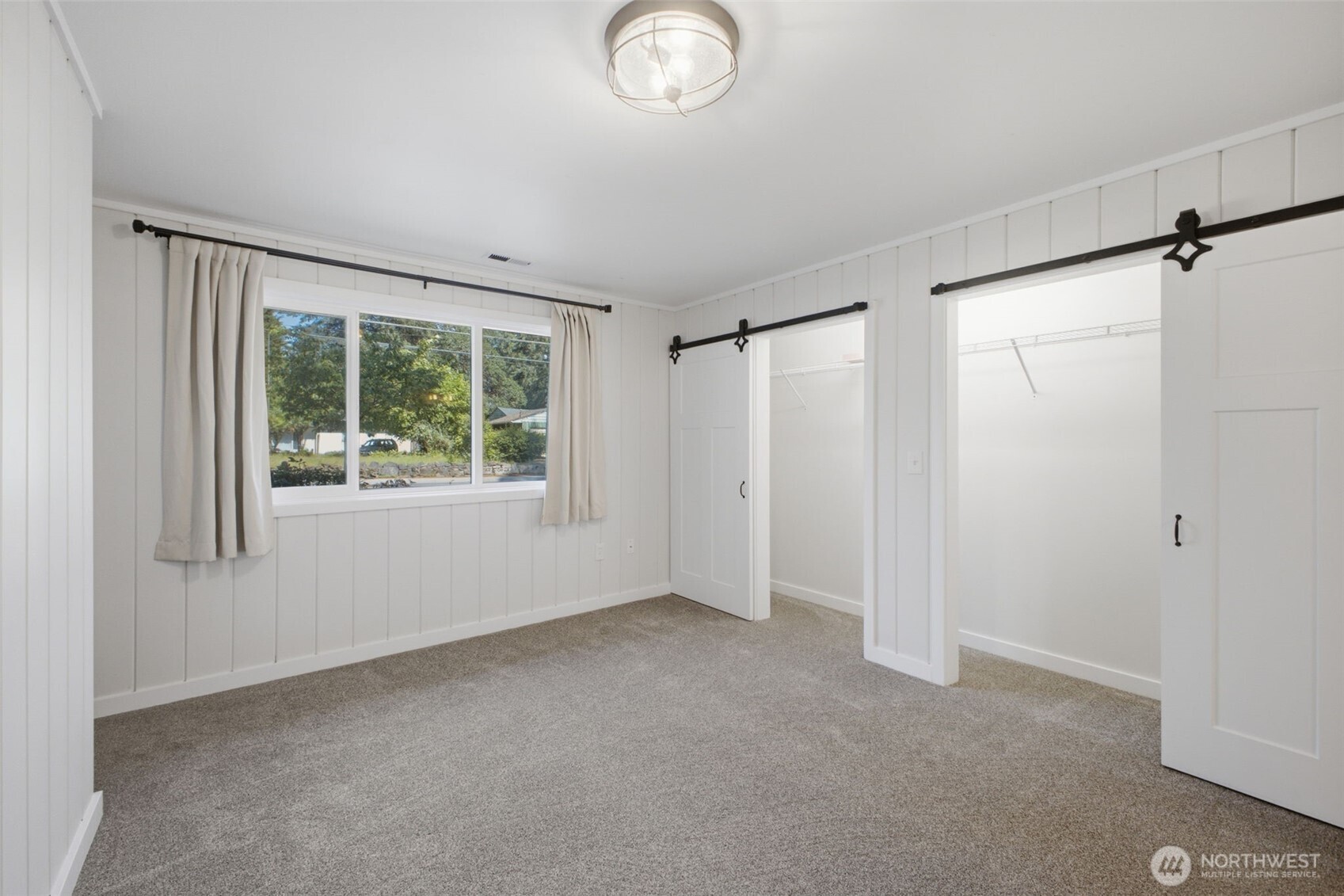 9808 Hipkins Road Southwest Lakewood, WA 98498 - Photo 15 of 30 Gallery Image 15