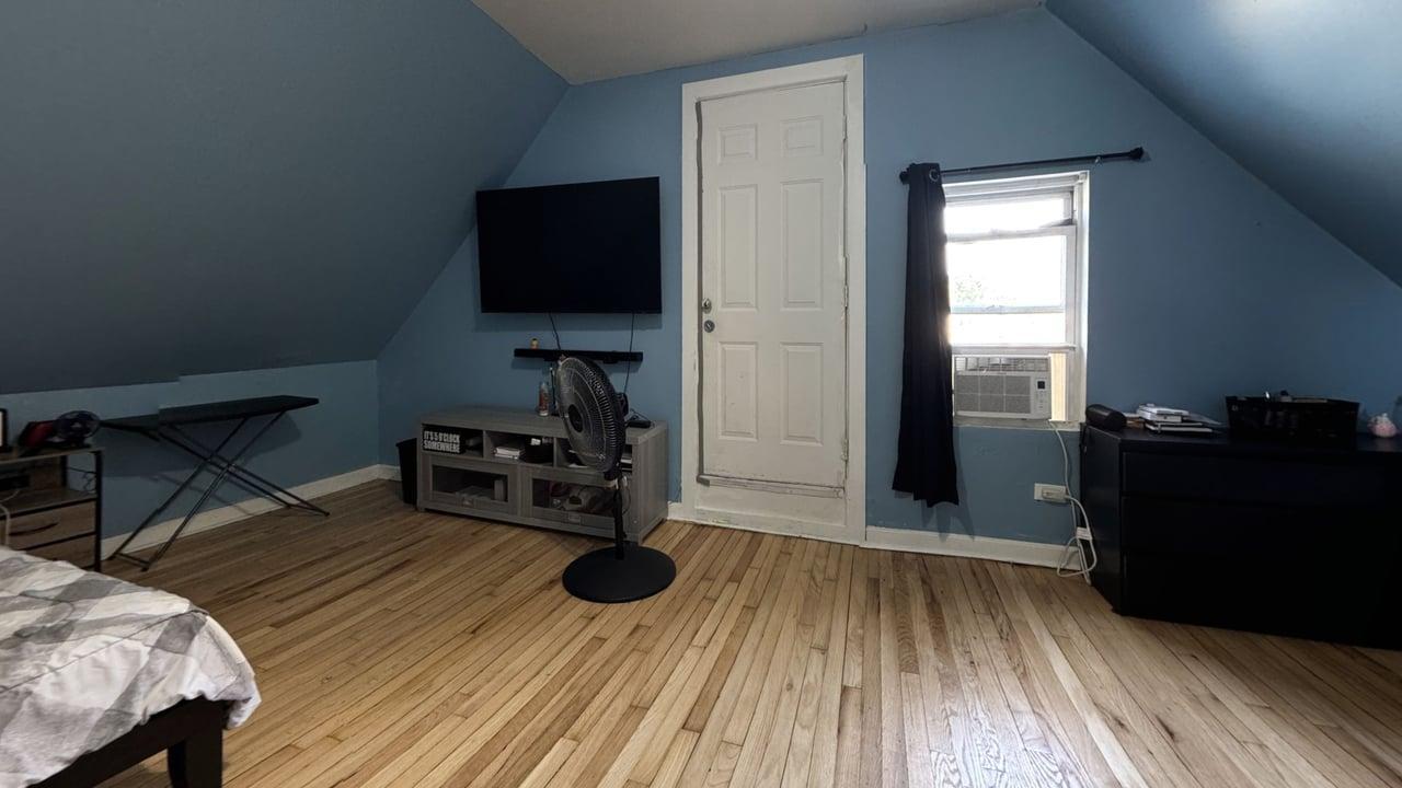 1041 North Ridgeway Avenue Chicago, IL 60651 - Photo 17 of 33