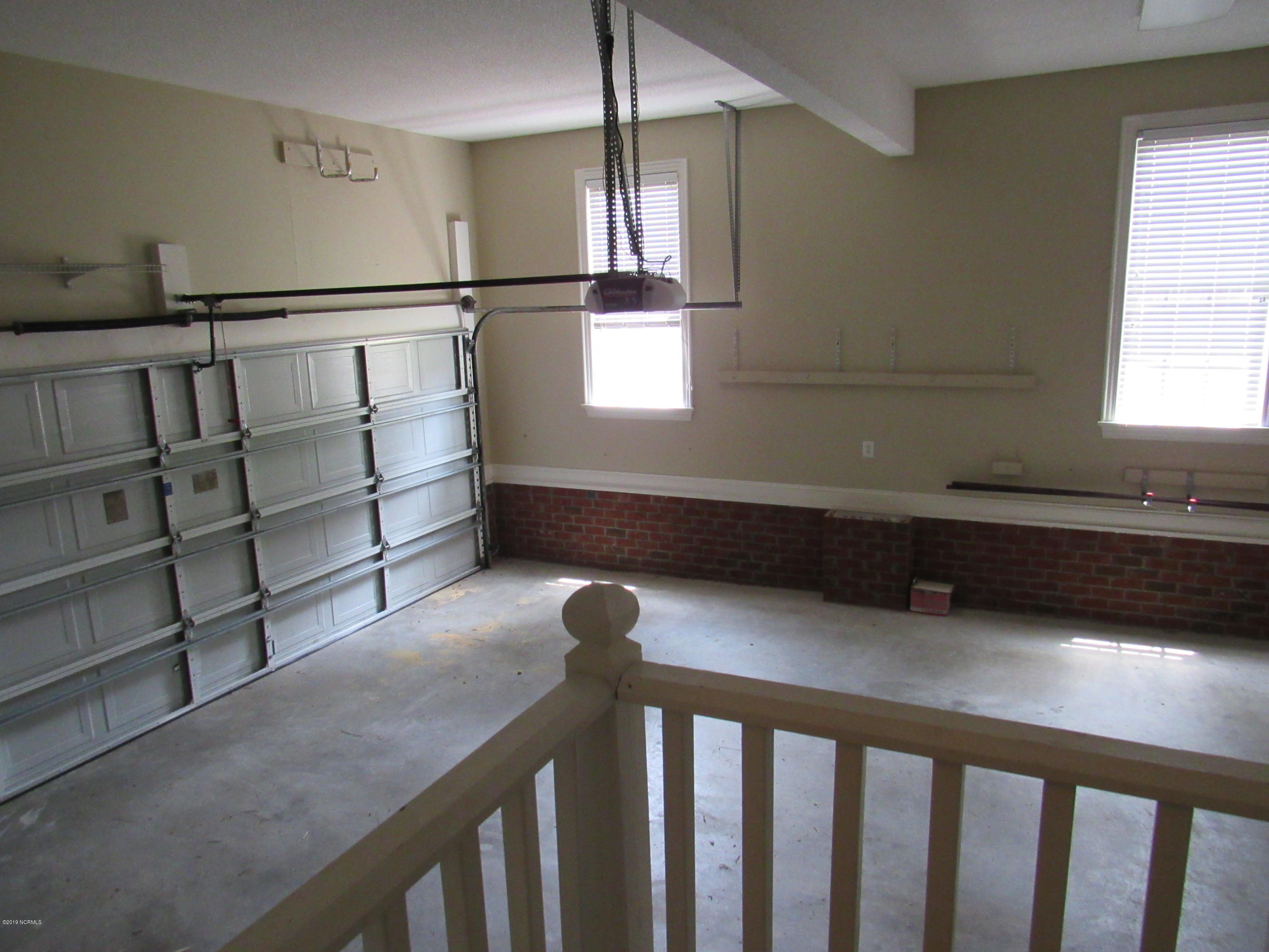 3200 Abbey Road Rocky Mount, NC 27804 - Photo 14 of 29 Garage