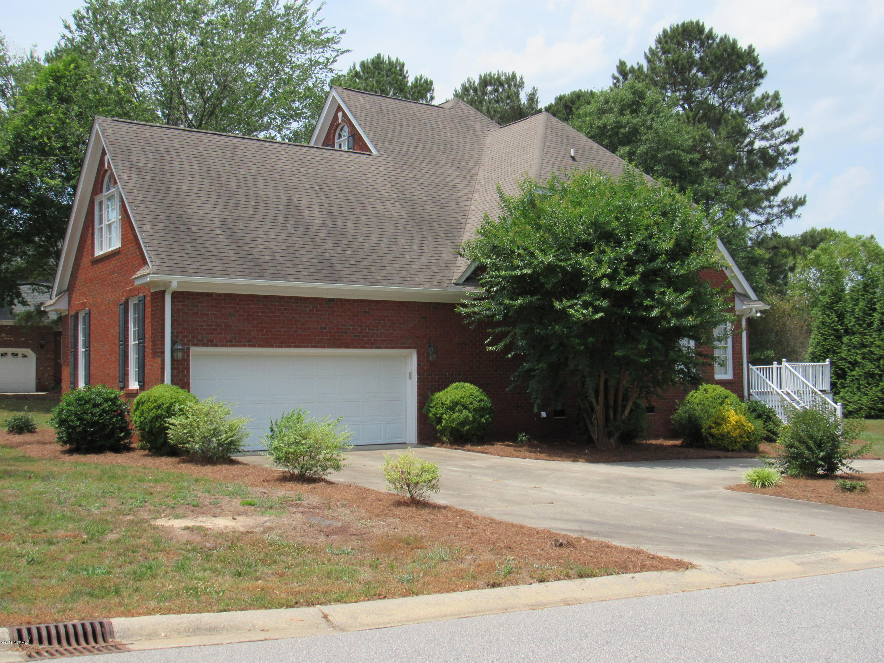 3200 Abbey Road Rocky Mount, NC 27804 - Photo 2 of 29 Garage