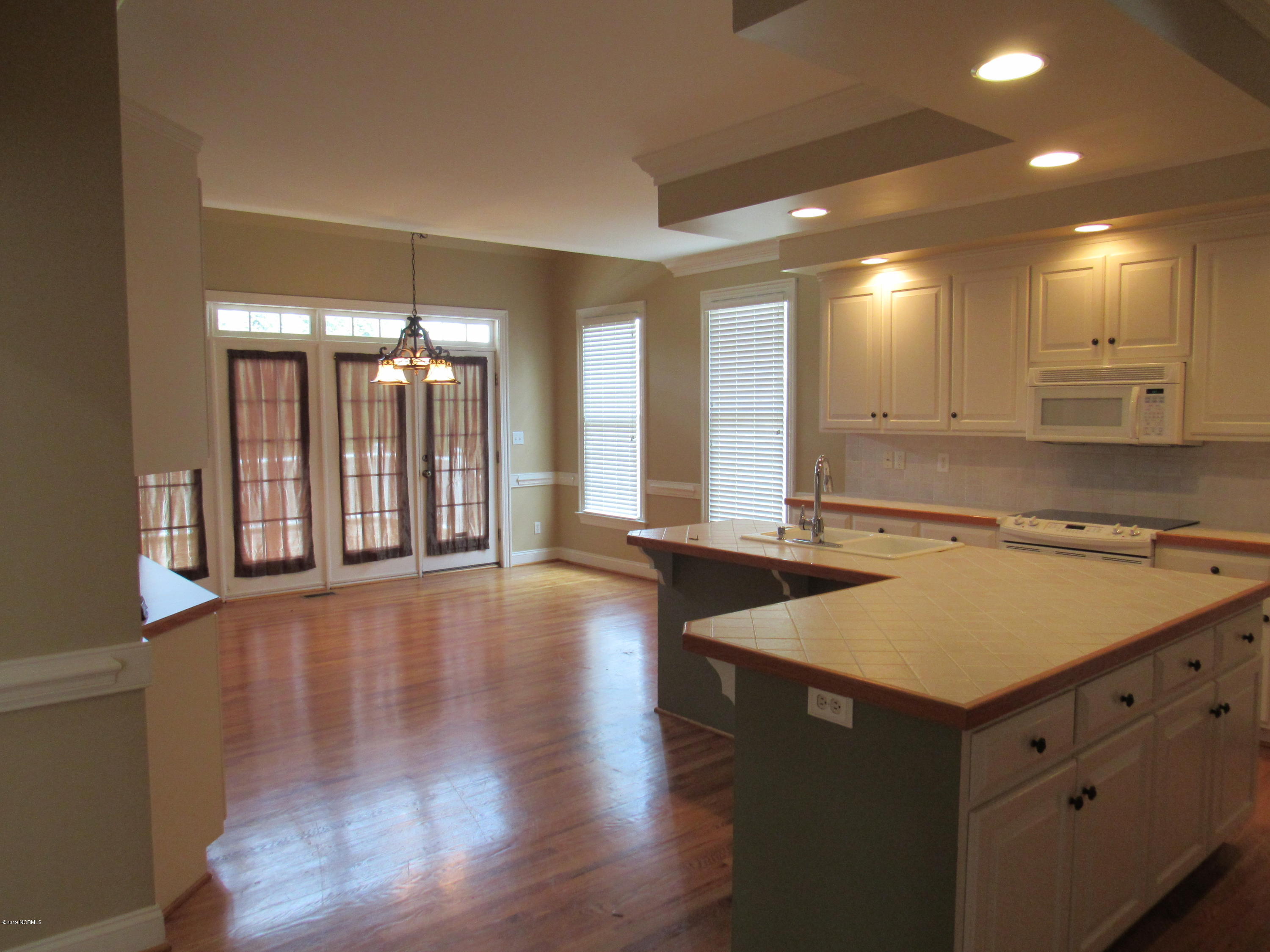3200 Abbey Road Rocky Mount, NC 27804 - Photo 10 of 29 Kitchen/Dining