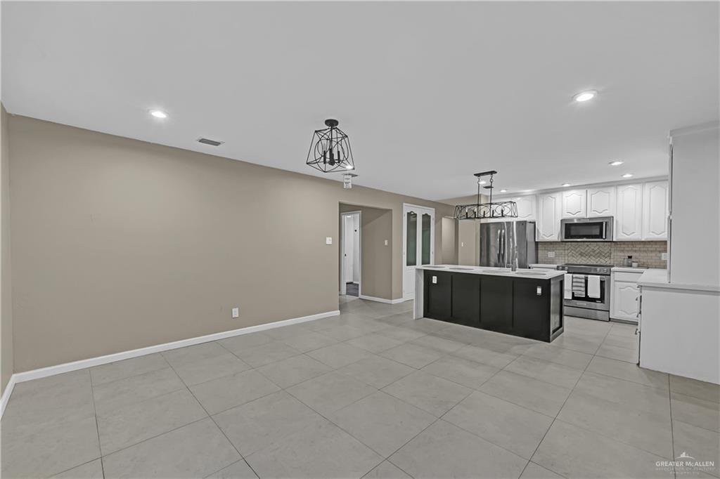 2401 South Jackson Road, Unit 29 Pharr, TX 78577 - Photo 7 of 20 a view of kitchen with stainless steel appliances cabinets