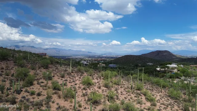 $900,000 | 475 South Hotel Service Road, Tucson, AZ 85745