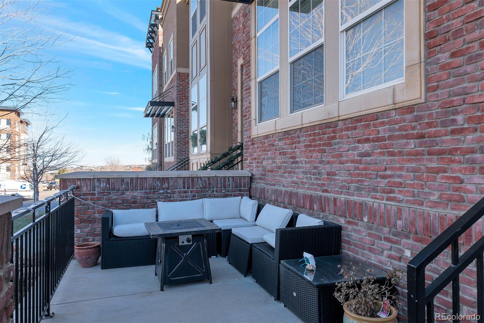 9424 South Ridgeline Boulevard, Unit F Highlands Ranch, CO 80129 - Photo 2 of 30 Gallery Image 2