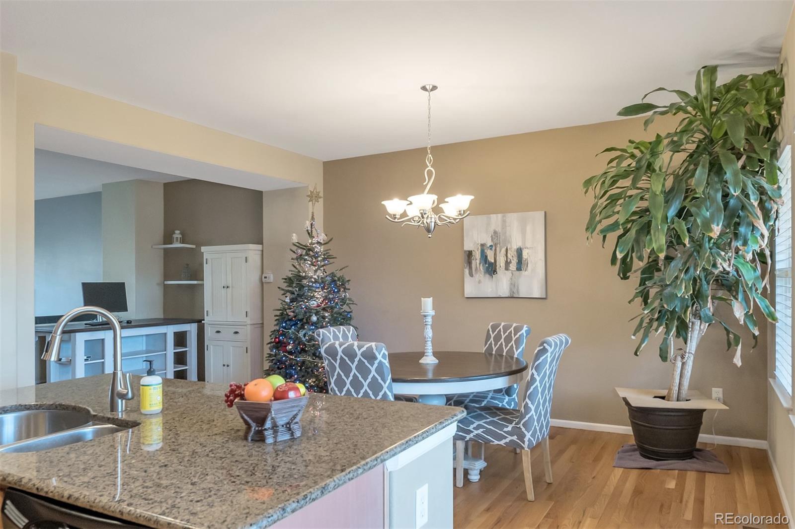 9424 South Ridgeline Boulevard, Unit F Highlands Ranch, CO 80129 - Photo 8 of 30 Gallery Image 8