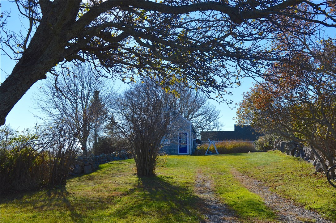 708 Corn Neck Road Block Island, RI 02807 - Photo 23 of 26