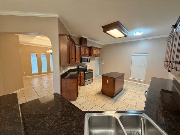$2,485 | 8314 Serenity Circle, Corpus Christi, TX 78414