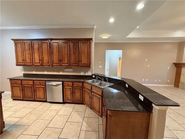 $2,485 | 8314 Serenity Circle, Corpus Christi, TX 78414