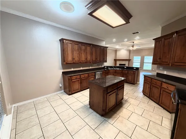 $2,485 | 8314 Serenity Circle, Corpus Christi, TX 78414
