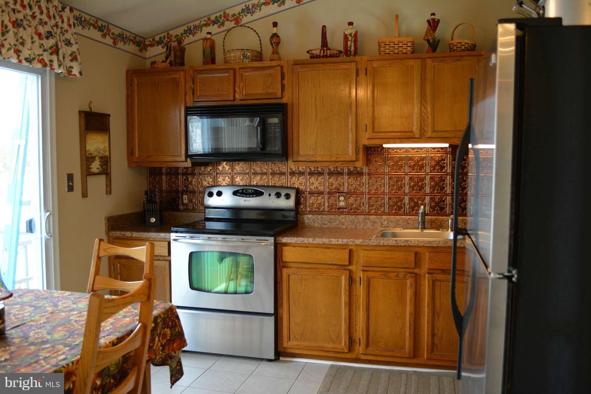 10225 Racquet Circle Manassas, VA 20110 - Photo 6 of 30 Kitchen