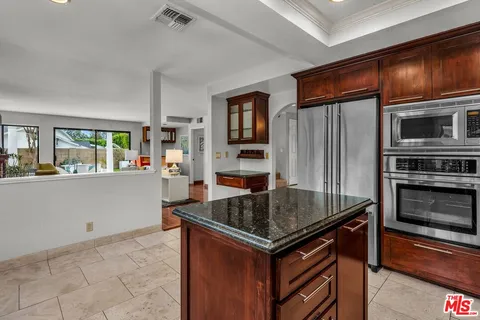 $1,550,000 | 13250 Fulton Court, Sherman Oaks, CA 91401