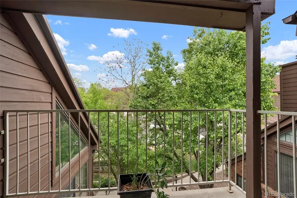 $288,000 | 832 South Vance Street, Unit F, Lakewood, CO 80226