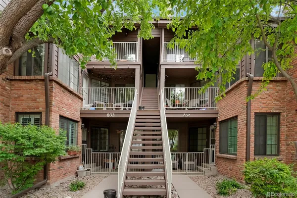 $288,000 | 832 South Vance Street, Unit F, Lakewood, CO 80226