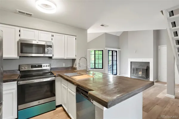 $288,000 | 832 South Vance Street, Unit F, Lakewood, CO 80226