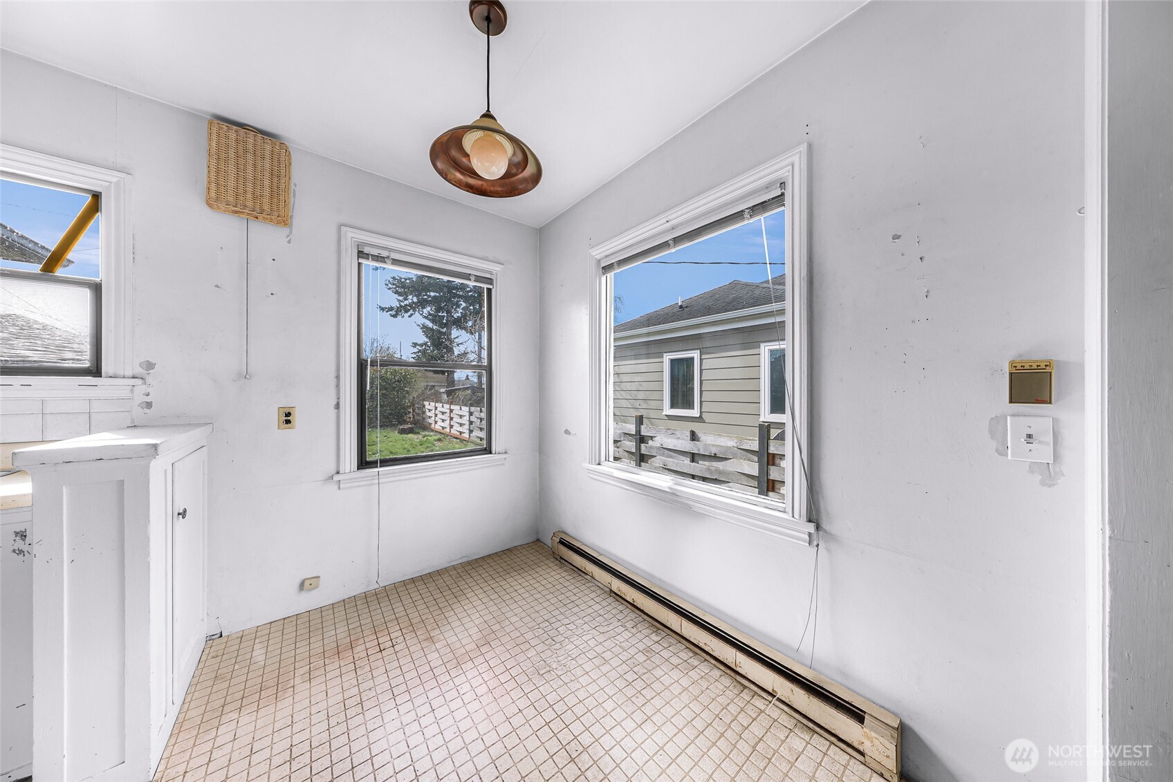 809 West Connecticut Street Bellingham, WA 98225 - Photo 11 of 30