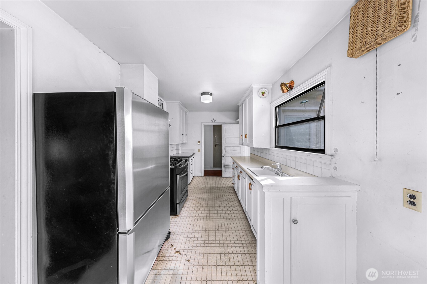809 West Connecticut Street Bellingham, WA 98225 - Photo 15 of 30