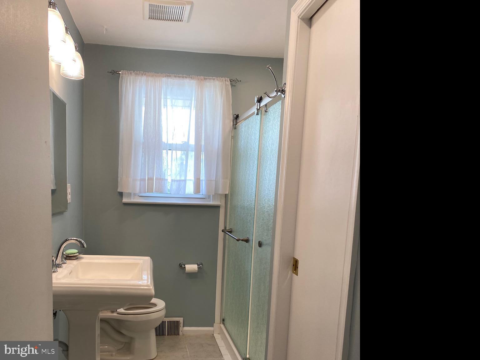113 Sunnybrook Road Cherry Hill, NJ 08034 - Photo 15 of 22 Gallery Image 15