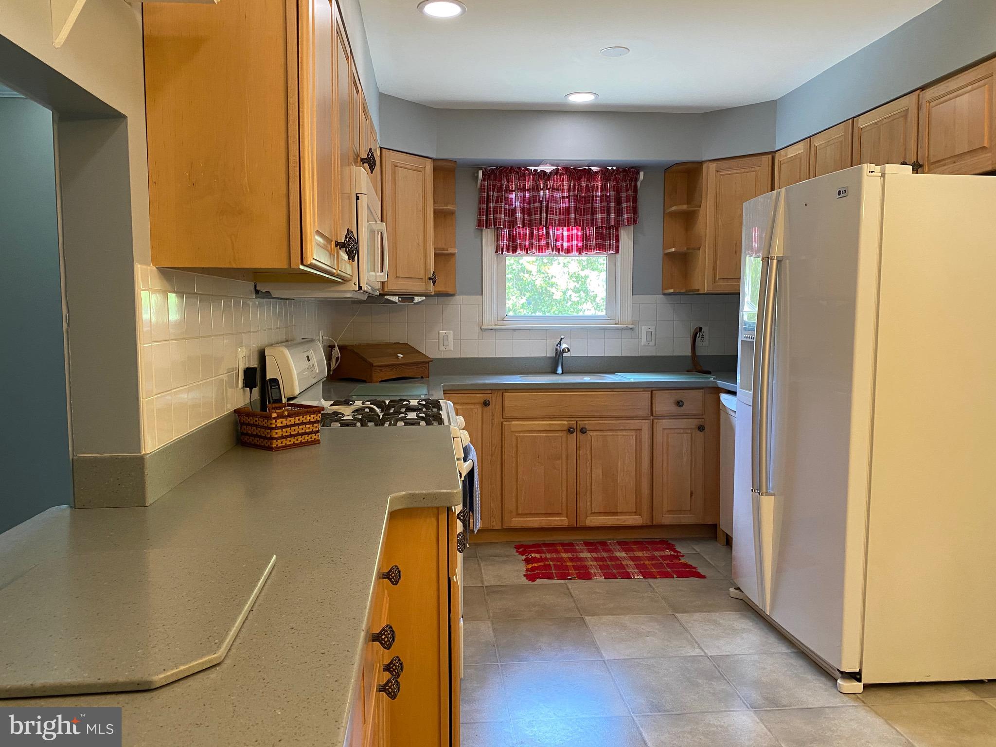113 Sunnybrook Road Cherry Hill, NJ 08034 - Photo 3 of 22 Gallery Image 3