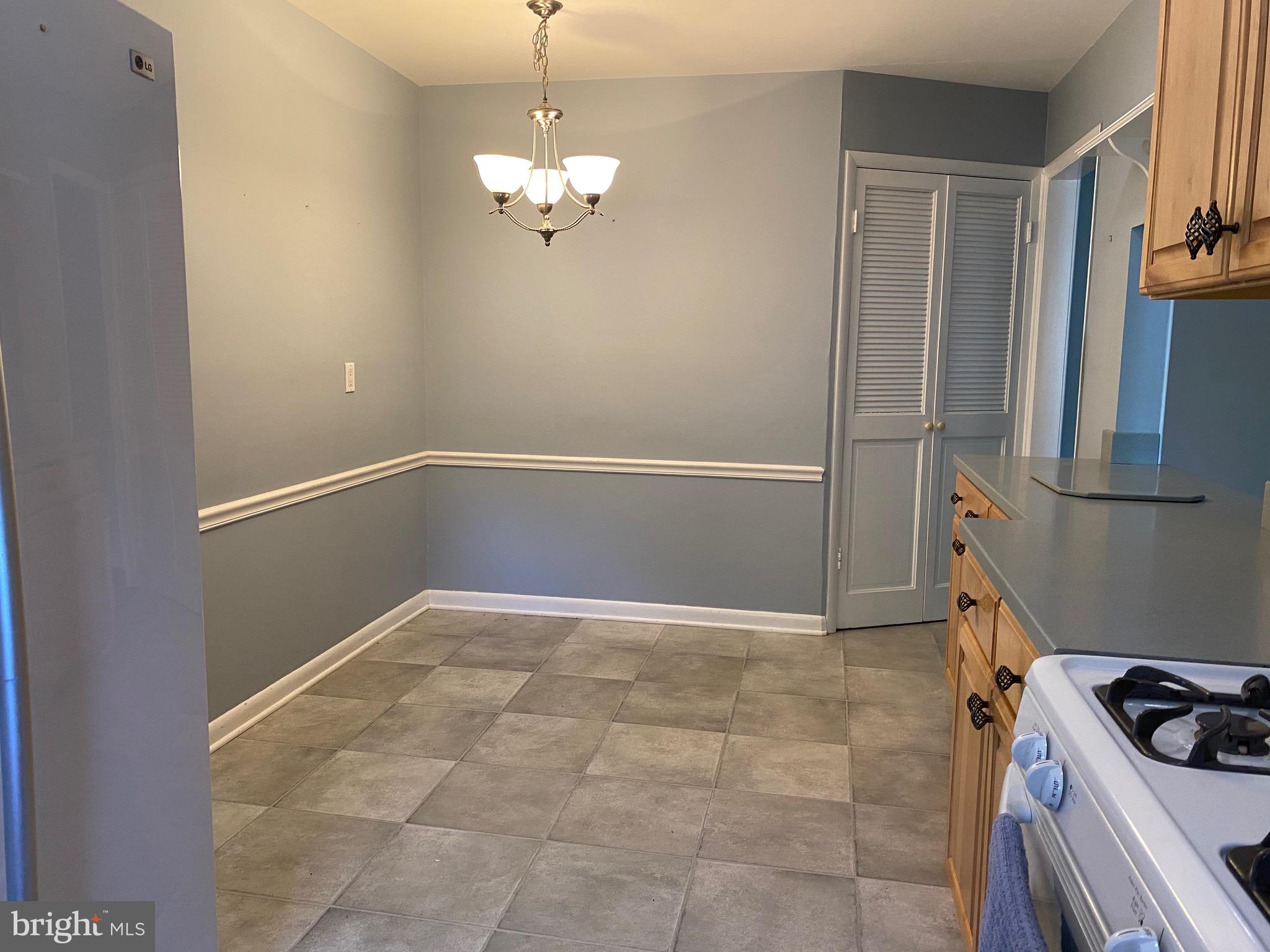 113 Sunnybrook Road Cherry Hill, NJ 08034 - Photo 5 of 22 Gallery Image 5