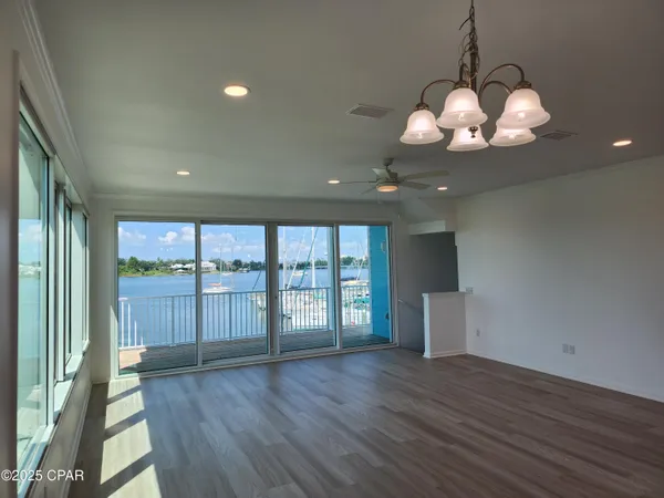 $2,400 | 300 Penny Court, Panama City, FL 32401