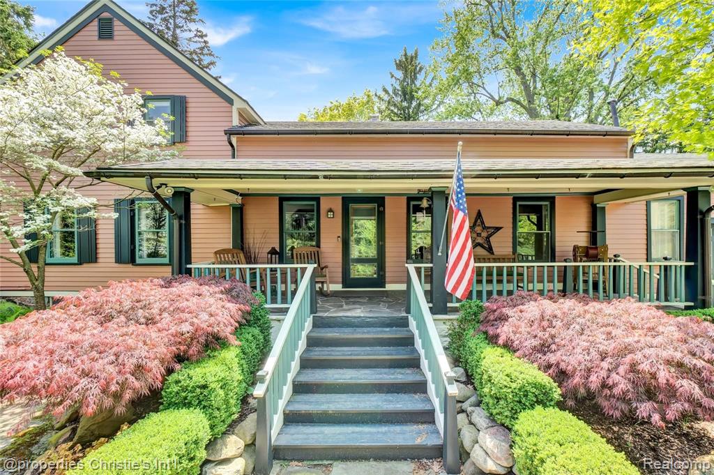 28325 Halsted Road Farmington Hills, MI 48331 - Photo 5 of 50
