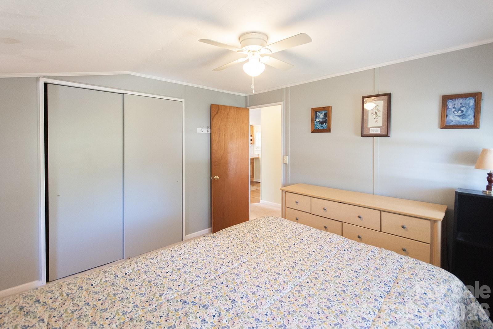 59 South Front Street Franklin, NC 28734 - Photo 18 of 40