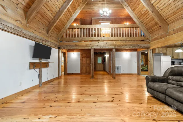 a view of lobby with livingroom