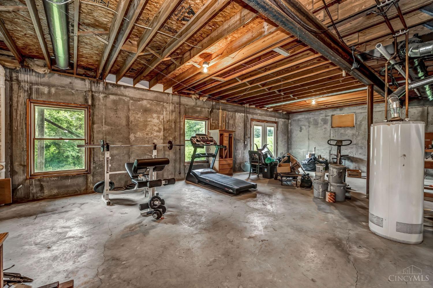 10925 Colerain Road Cincinnati, OH 45252 - Photo 41 of 43