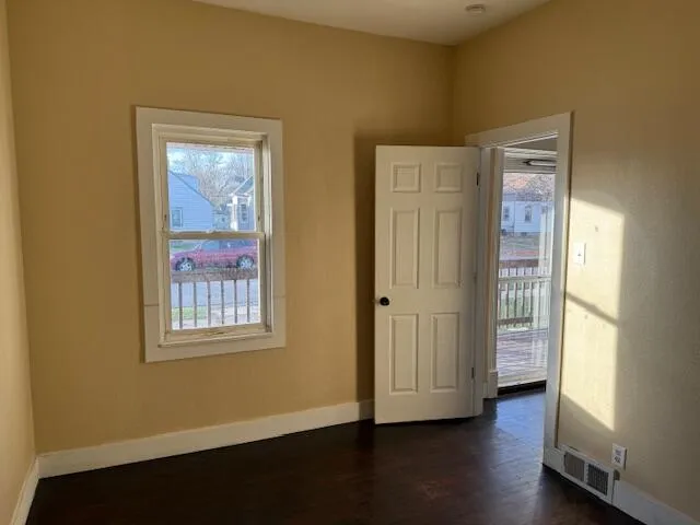 $160,000 | 1602 76th Street, Kenosha, WI 53143