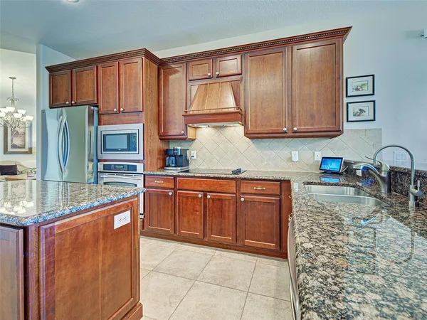 $3,300 | 12082 Granite Woods Loop, Venice, FL 34292