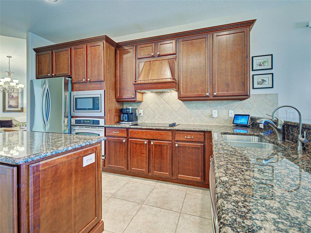 12082 Granite Woods Loop Venice, FL 34292 - Photo 11 of 87