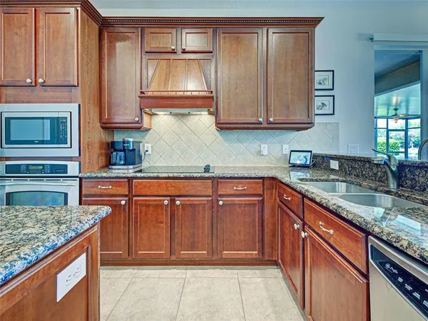 $3,300 | 12082 Granite Woods Loop, Venice, FL 34292