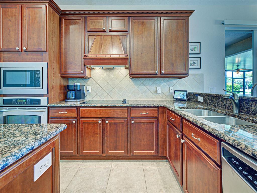 12082 Granite Woods Loop Venice, FL 34292 - Photo 12 of 87