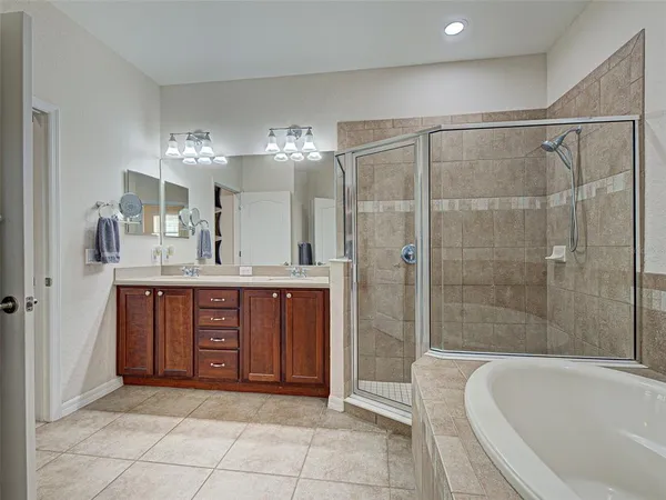 $3,300 | 12082 Granite Woods Loop, Venice, FL 34292