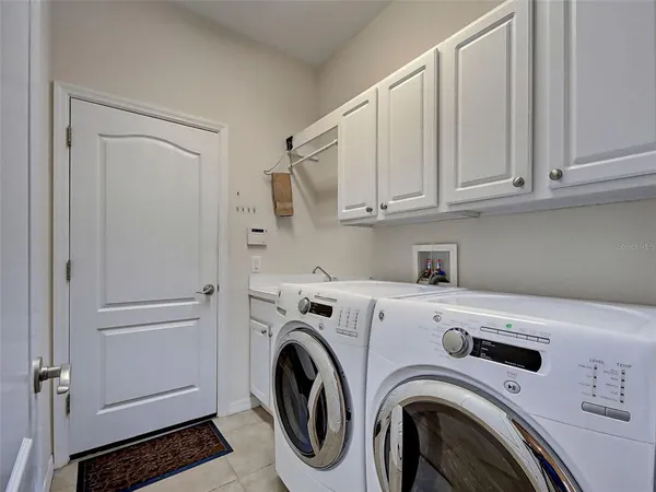 $3,300 | 12082 Granite Woods Loop, Venice, FL 34292
