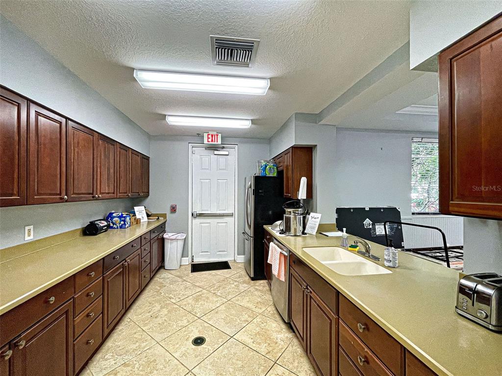 12082 Granite Woods Loop Venice, FL 34292 - Photo 71 of 87