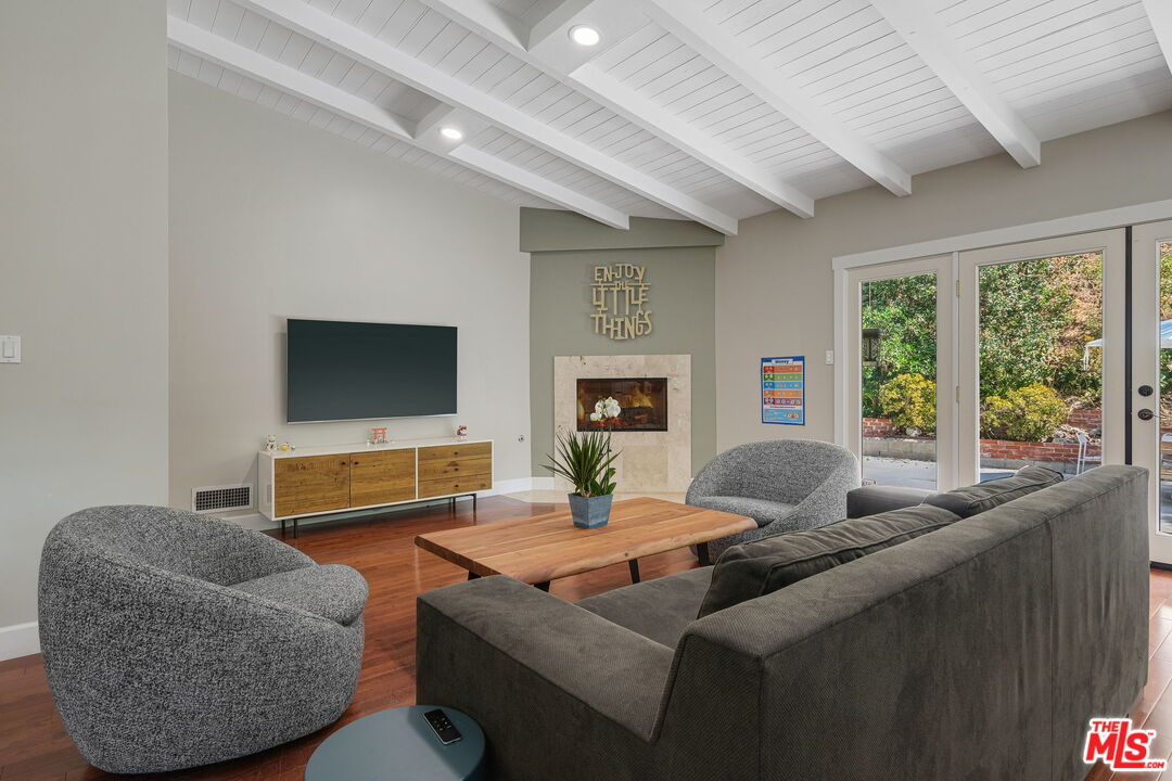 2066 Roscomare Road Los Angeles, CA 90077 - Photo 1 of 20