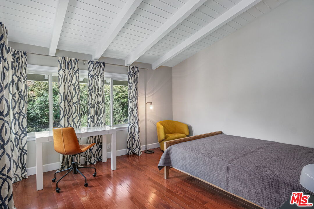 2066 Roscomare Road Los Angeles, CA 90077 - Photo 12 of 20