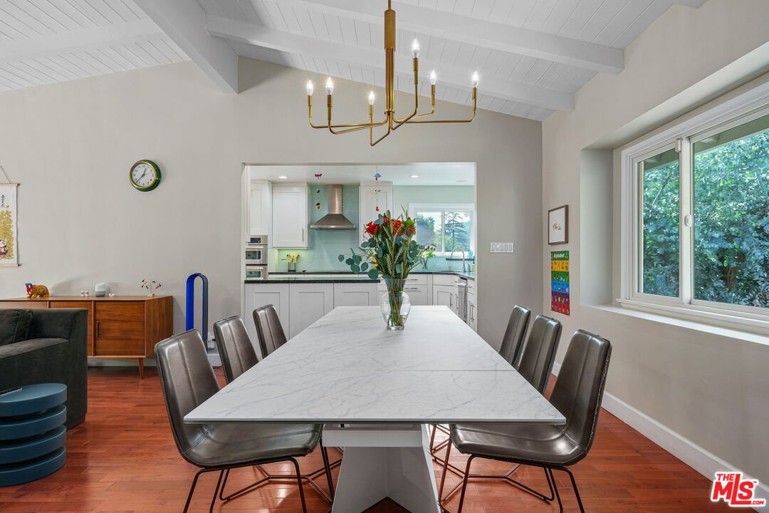 2066 Roscomare Road Los Angeles, CA 90077 - Photo 4 of 20