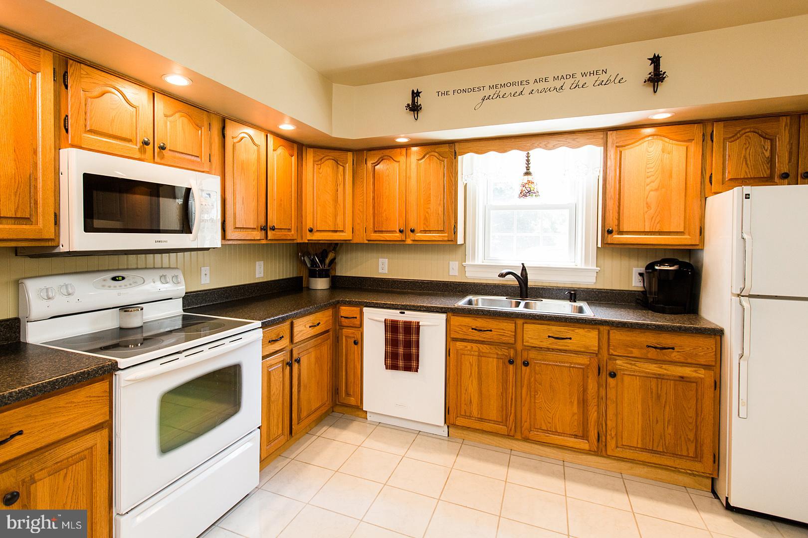 1459 Rohrerstown Road Lancaster, PA 17601 - Photo 18 of 43