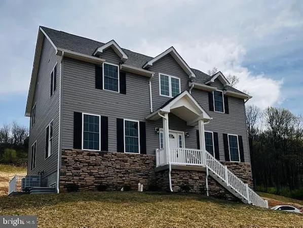 $3,100 | 1260 Elm Street, Front Royal, VA 22630