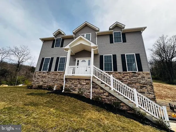 $3,100 | 1260 Elm Street, Front Royal, VA 22630
