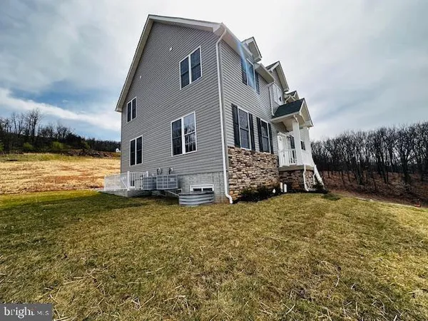 $3,100 | 1260 Elm Street, Front Royal, VA 22630
