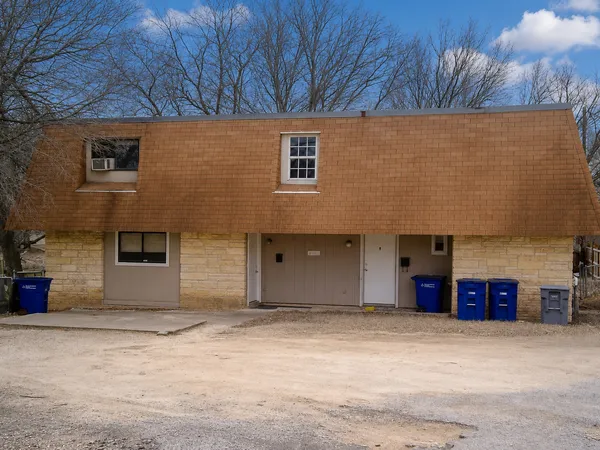 $1,275 | 6257 Manor Road, Unit B, Austin, TX 78723