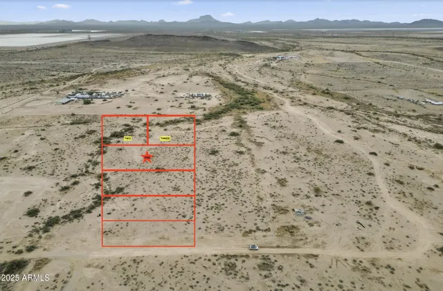 $379,000 | 3850 West Vineyard Road, Tonopah, AZ 85354