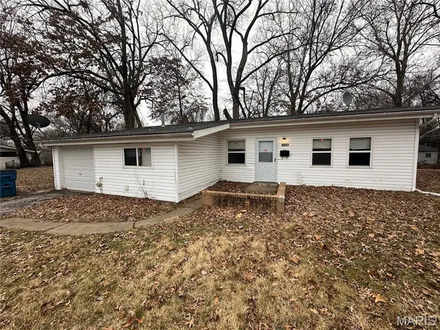 $120,000 | 6837 St Olaf Drive, St. Louis, MO 63134