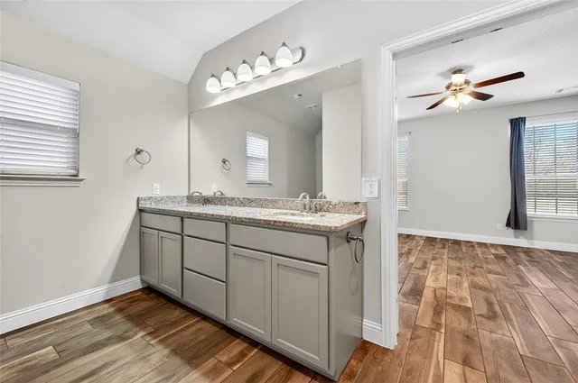 $342,500 | 627 North Preston Avenue, Van Alstyne, TX 75495